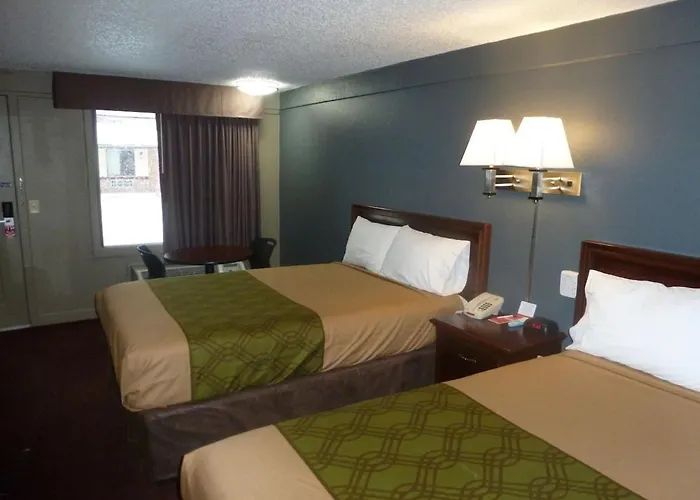 Hotel Econo I-79 2*