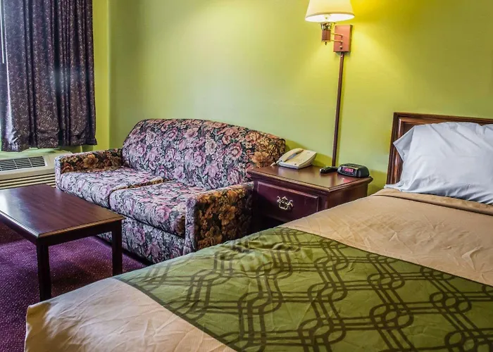 Hotel Econo I-79 2*