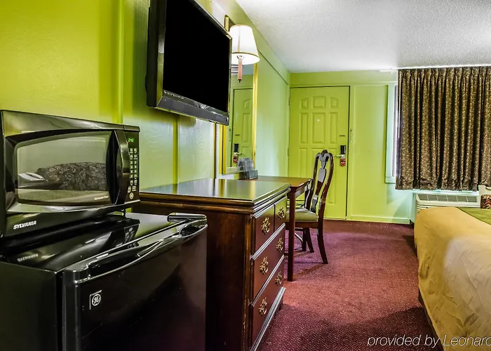 Econo I-79 Hotel Pittsburgh